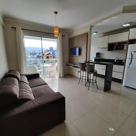 Apartamento 3 Quartos 8 Pessoas A 50 Mts Da Praia De Bombas, A 100M Da Passarela Do Ribeiro Bombinhas Extérieur photo