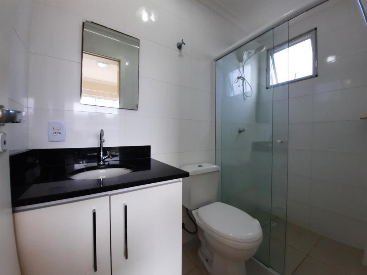 Apartamento 3 Quartos 8 Pessoas A 50 Mts Da Praia De Bombas, A 100M Da Passarela Do Ribeiro Bombinhas Extérieur photo